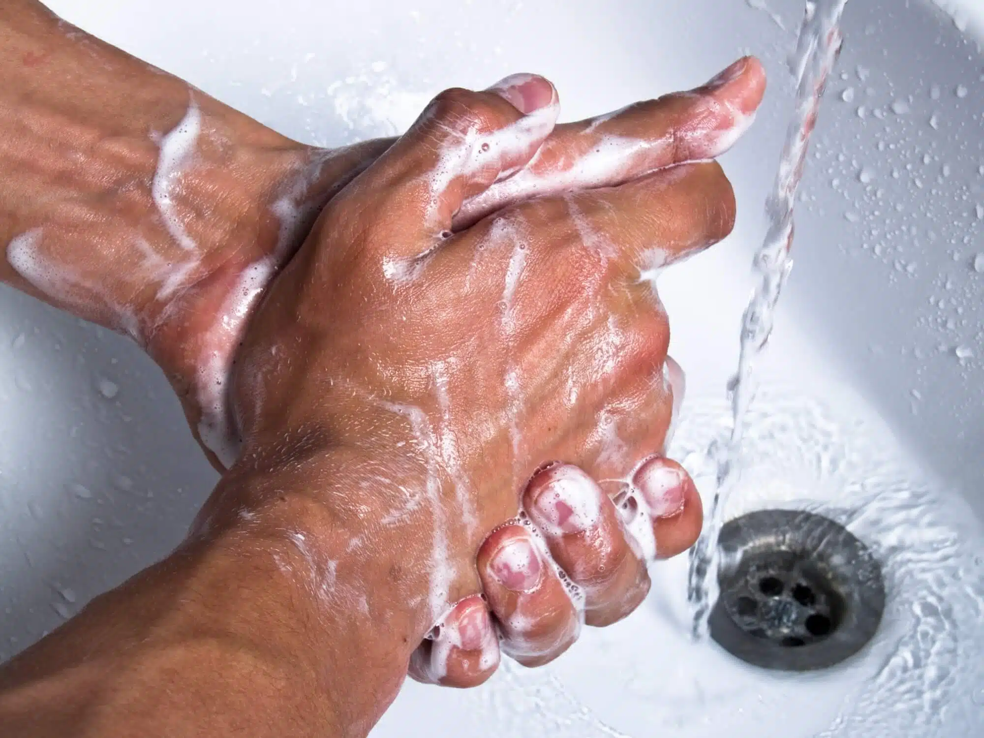 Standardhygiene aktuell – bei unentwegt zirkulierenden resistenten Keimen